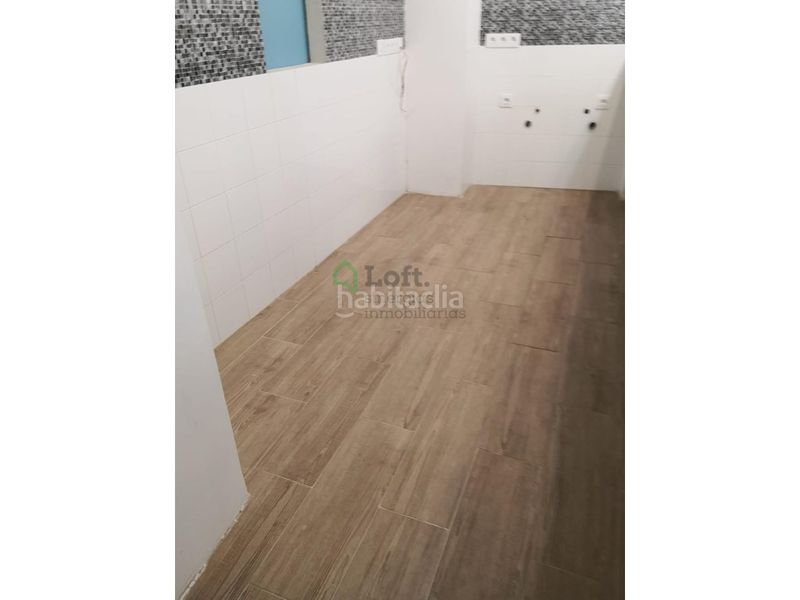 Foto ade18a05-6139-4577-bac0-8b779bf2742c. Local comercial a Casco Antiguo Badajoz