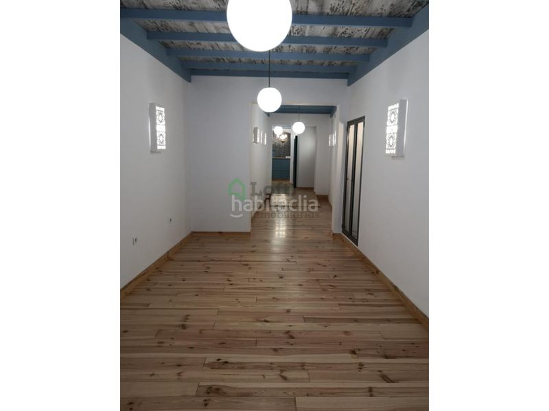 Foto f43de7f0-c0a8-442c-a974-843cb852ad20. Local comercial a Casco Antiguo Badajoz