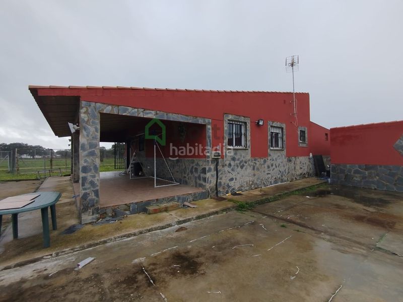 Foto 5417806e-550a-43ea-bdad-9d7a8737d0c0. Xalet a pedanías de Badajoz Badajoz