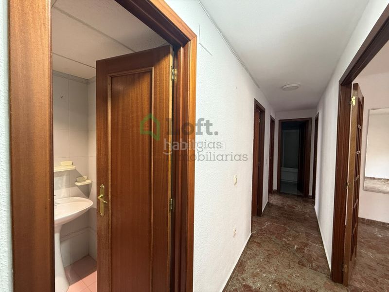 Foto 4bb04ade-ae93-4e60-a913-240fdf1aef8b. Pis amb aparcament a Pardaleras Badajoz