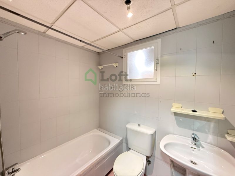 Foto e781a6e9-c03e-48c8-9b7e-dcb7b73336cc. Pis amb aparcament a Pardaleras Badajoz