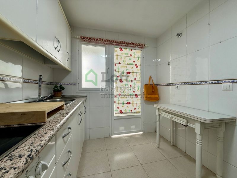Foto beb3c8ec-b78e-41b4-baa4-a6934a905801. Apartament a Valdepasillas - La Paz - Huerta Rosales Badajoz