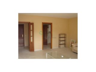 Rent Flat in La Estación. Piso de 3 dormitorios en san fernando
