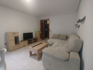 Apartament a Casco Antiguo. Piso en plaza de la soledad, casco antiguo