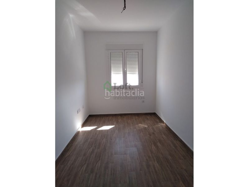 Foto 4361bdb6-ee33-4733-b3e7-95a4e84d1c3f. Casa adossada amb aparcament a pedanías de Badajoz Badajoz