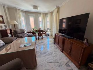 Appartement à Pardaleras. Piso con garaje y trastero en pardaleras
