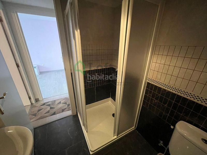 Foto f0278798-bb72-4e13-a7eb-85c8d194f1f8. Pis a Santa Marina Badajoz
