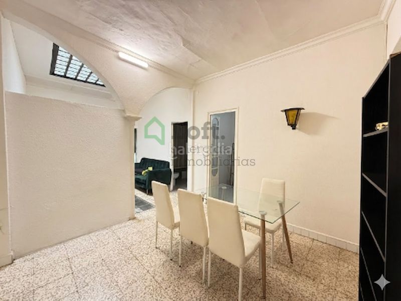 Foto f0915292-a819-4d27-a693-949fe43f0547. Pis a Casco Antiguo Badajoz