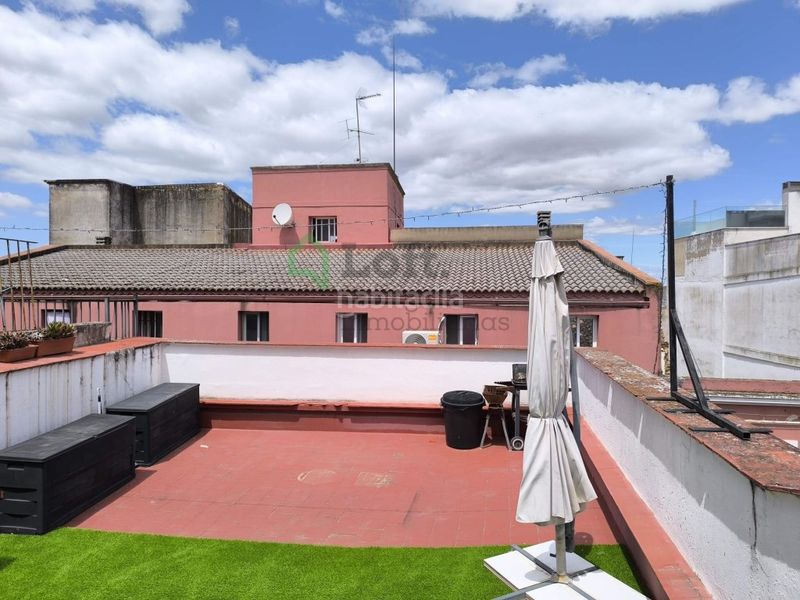 Foto b287c1bb-9168-40aa-93a6-77654378ffed. Àtic a Casco Antiguo Badajoz