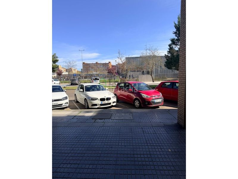Foto 5db81d07-2c89-44c3-96da-d370dd33eb37. Dúplex amb calefacció aparcament piscina a Valdepasillas - La Paz - Huerta Rosales Badajoz