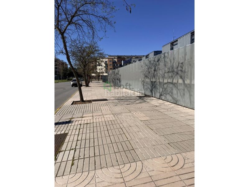 Foto 733640ff-2d60-48ed-8ed2-5ec33084dc29. Dúplex amb calefacció aparcament piscina a Valdepasillas - La Paz - Huerta Rosales Badajoz