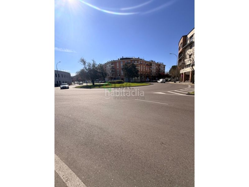 Foto a6ba9950-60ff-4f6f-bf7d-dc8233abdcc6. Dúplex amb calefacció aparcament piscina a Valdepasillas - La Paz - Huerta Rosales Badajoz