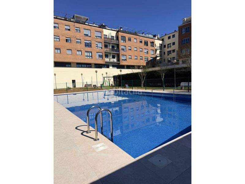 Foto d7021926-d1c4-4290-9a4d-ad9d4d48b491. Dúplex amb calefacció aparcament piscina a Valdepasillas - La Paz - Huerta Rosales Badajoz