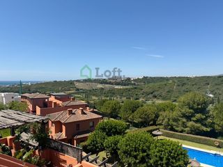 Àtic a Casares Golf - Casares del Sol. Ático con piscina, solárium y garaje en casares, málaga