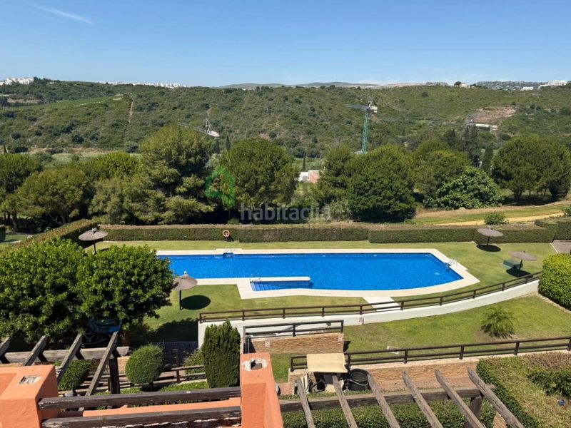 Foto d2d78673-8d01-4d3f-b0e4-bdbeef36c7d4. Àtic amb aparcament a Casares golf - Casares del sol Casares