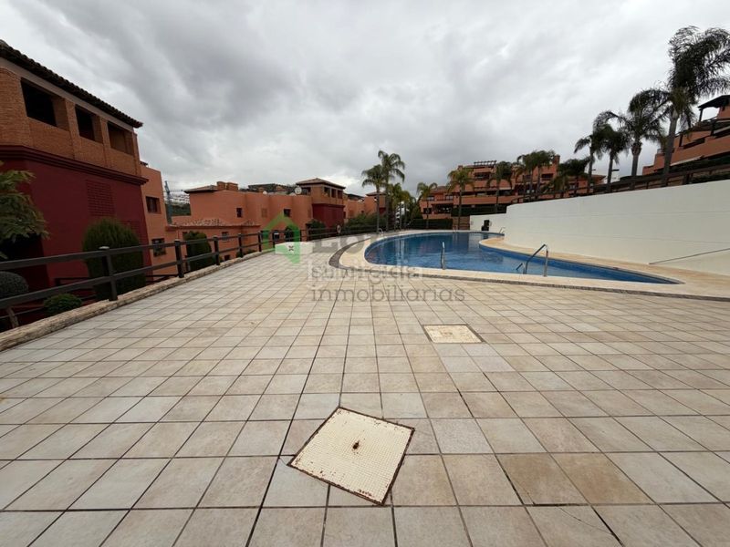 Foto d7789836-2a13-4625-bd2e-01746457efb4. Àtic amb aparcament a Casares golf - Casares del sol Casares