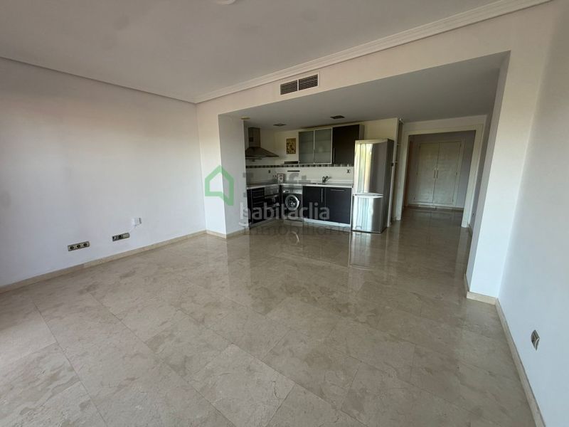Foto ecb8e449-2a02-4133-a94d-4bbfcb95125e. Apartament amb aparcament a Casares golf - Casares del sol Casares