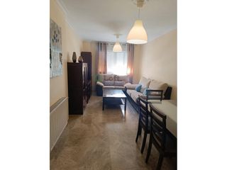 Affitto Duplex in Avenida Elvas. Dúplex con garaje y terraza en jardines del guadiana
