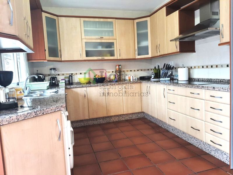 Foto 4bd01e46-ad25-48b9-8d75-93beaf2e25d8. Edifici a Maria Auxiliadora - Barriada de Llera Badajoz