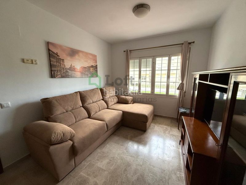 Foto dea39498-3d5d-4736-aaf5-fdd909bed41a. Apartament amb calefacció aparcament a Avenida Elvas Badajoz