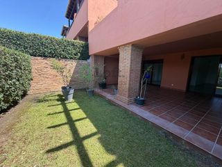 Appartement à Casares Golf - Casares del Sol. Apartamento con piscina, jardín y garaje en casares, málaga