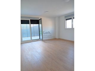 Rent Apartment in Avenida Elvas. Apartamento a estrenar con terraza, piscina y garaje centro come