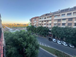 Rent Flat in La Estación. Piso sin muebles en san fernando, junto a puente de palma