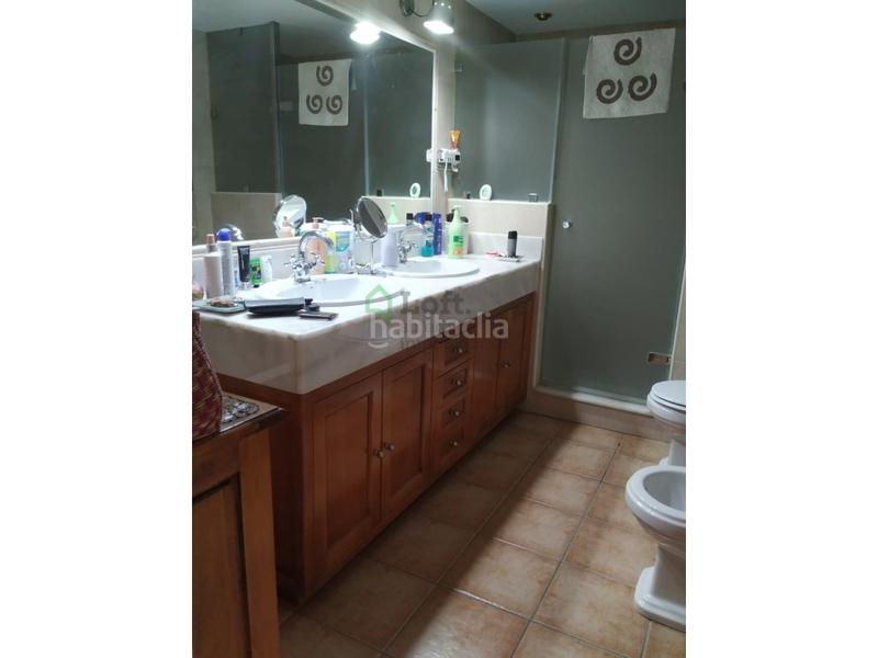 Foto 0df13691-96be-4cf8-b7ee-46768b1fe7ef. Chalet  con piscina privada en carretera de sevilla en Badajoz