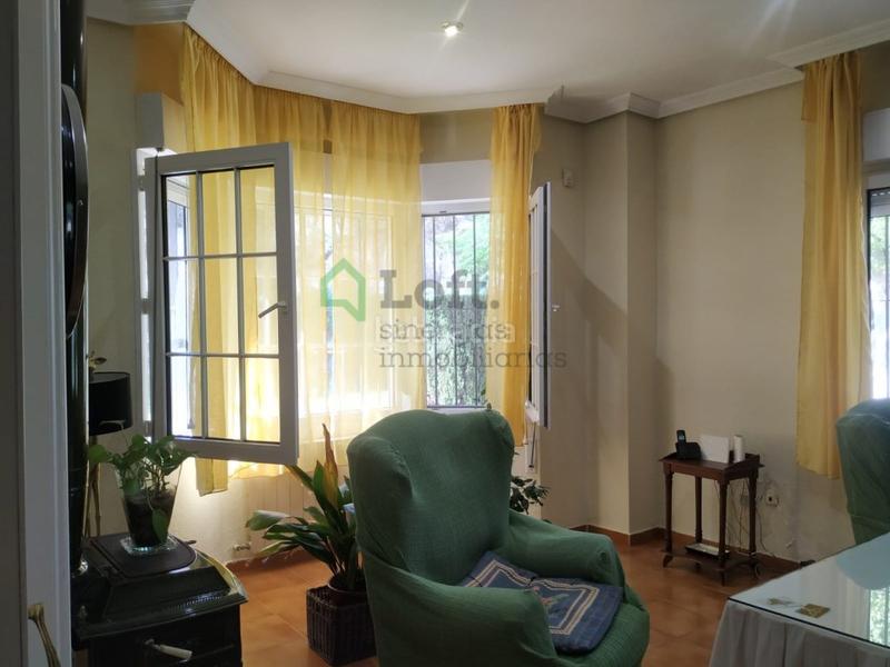 Foto 6208a041-960e-4ba8-962e-4016bf4e168b. Chalet  con piscina privada en carretera de sevilla en Badajoz