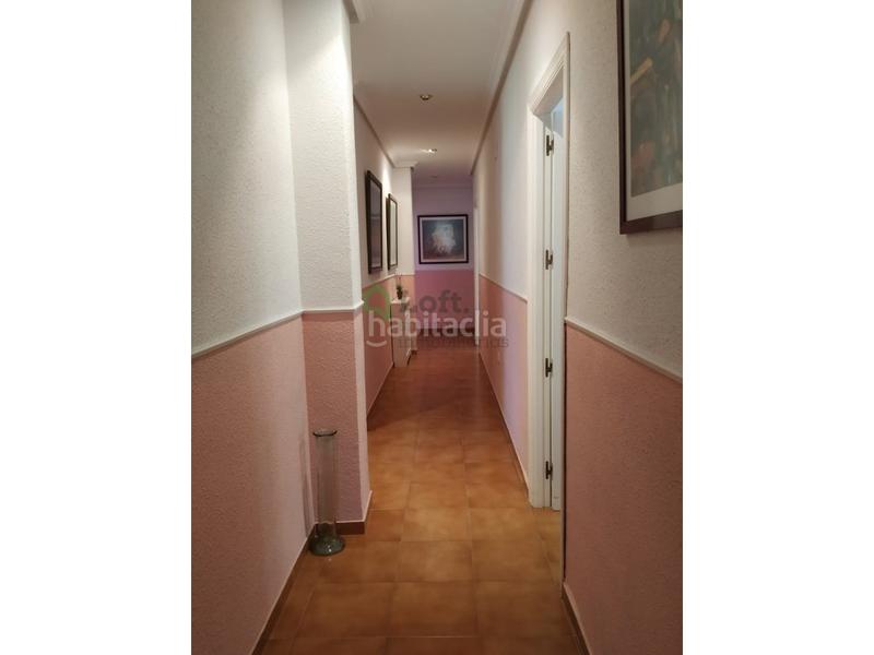 Foto b42bb209-83e5-4e9f-a091-ae19f63d0aec. Chalet  con piscina privada en carretera de sevilla en Badajoz