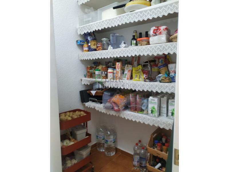 Foto f2457486-8451-4f68-928b-2b989f3f7016. Chalet  con piscina privada en carretera de sevilla en Badajoz