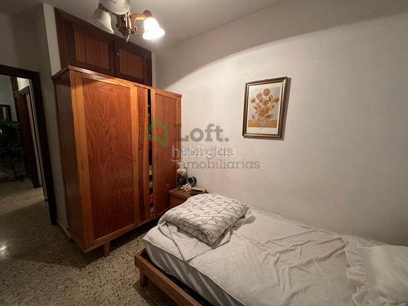 Foto 6c962ef6-4c92-46cb-ae94-6f622e1e29cd. Piso  de 4 dormitorios en plaza de los alféreces en Badajoz