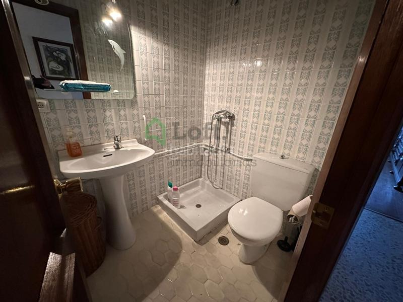 Foto e58be733-a90c-48b8-98c3-c8a0f1cc5d80. Piso  de 4 dormitorios en plaza de los alféreces en Badajoz