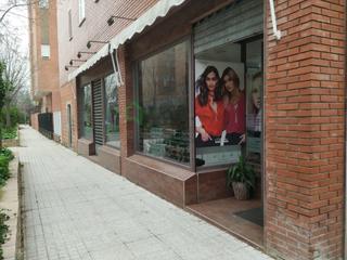 Affitto Locale commerciale in Valdepasillas - La Paz - Huerta Rosales. Local comercial de esquina en valdepasillas