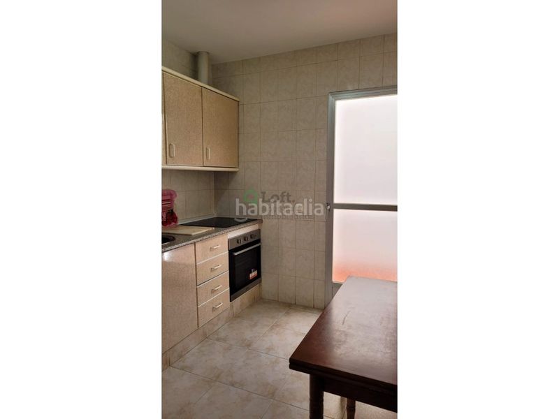 Foto 0a9c1812-b4f6-420e-abd1-2c4420f2be98. Edifici a Maria Auxiliadora - Barriada de Llera Badajoz