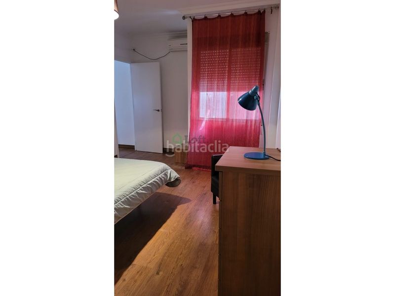 Foto b939d44f-a5c3-414e-9d69-3ce4a0e12fd5. Edifici a Maria Auxiliadora - Barriada de Llera Badajoz