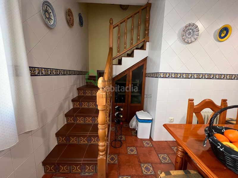 Foto e2240d3a-b1b4-4b7b-9ef2-cb09c3425896. Edifici a Maria Auxiliadora - Barriada de Llera Badajoz