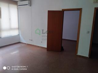 Lloguer Oficina  N/a. Oficina en pleno centro de la ciudad