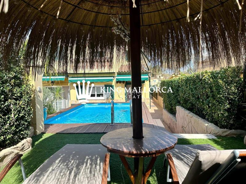 Foto 5e5e3355-f3e7-435d-b944-8aaa204e278a. Lloguer casa adossada amb piscina a Palmanova Calvià