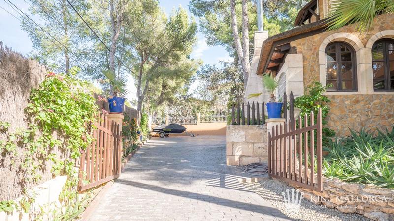 Foto a34a83a0-5f3c-421b-94d6-c7aba5c20167. Xalet amb calefacció piscina a Cala Vinyes Calvià