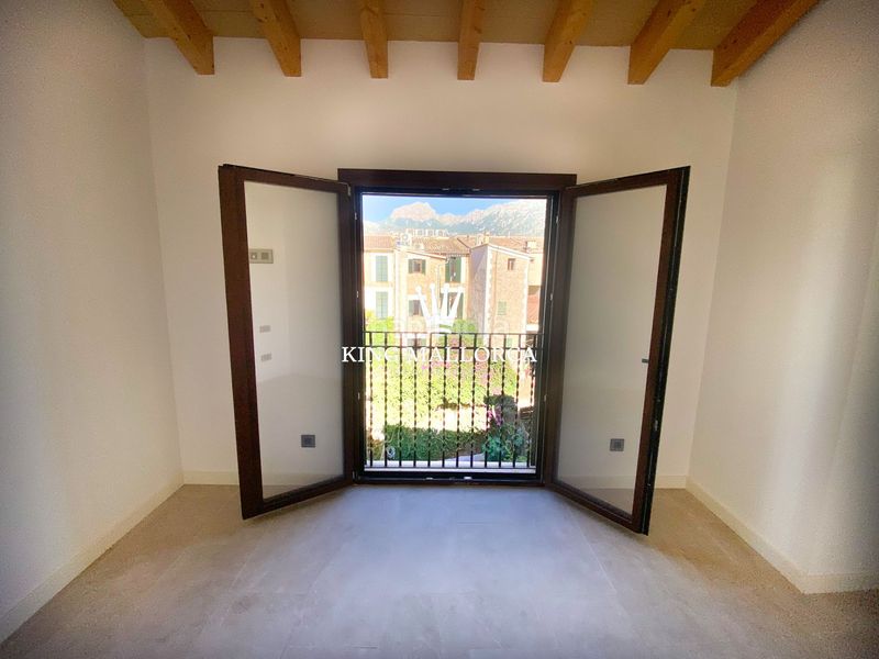 Foto 30bad35a-3c54-4149-ad35-8593bc5349af. Casa amb calefacció aparcament a Sóller