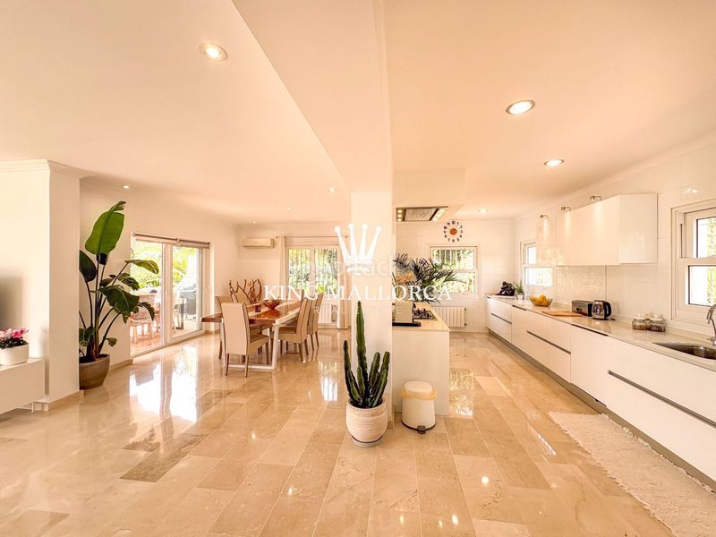 Foto ecd63925-cc3b-4ac7-a0a0-39d6ebd0a514. Xalet amb calefacció aparcament piscina a Costa d´en Blanes Calvià