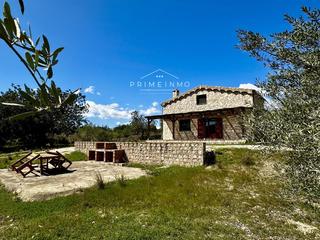 Masia a Perelló (El). En el perelló