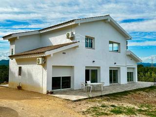 Masia a Perelló (El). En el perelló