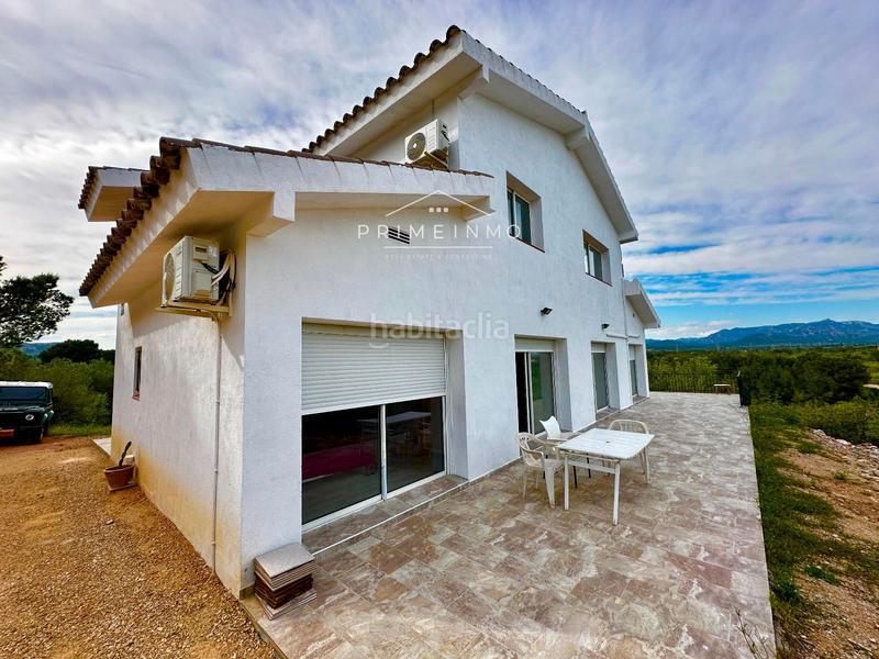 Foto d3995ed8-fa2b-41a4-a2ea-2a90394f2668. Masia amb calefacció a Perelló (El)