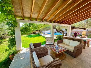 Chalet in Les Tres Cales. En lametlla de mar