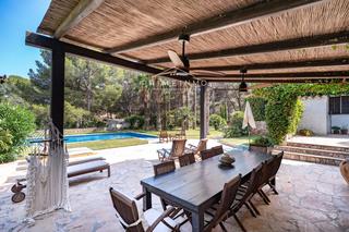 Chalet en Sant Jordi DAlfama. En lametlla de mar