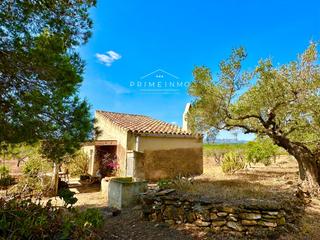 Masia a Perelló (El). En el perelló