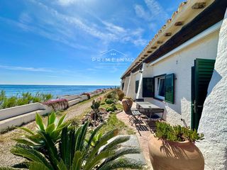 Casa adossada a Vandellòs i l´Hospitalet de l´Infant. En vandellos i lhospitalet de linfant