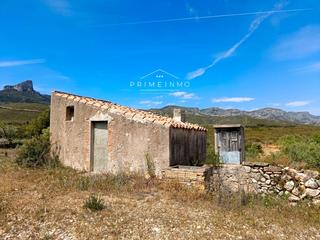 Finca rústica a Perelló (El). En el perelló